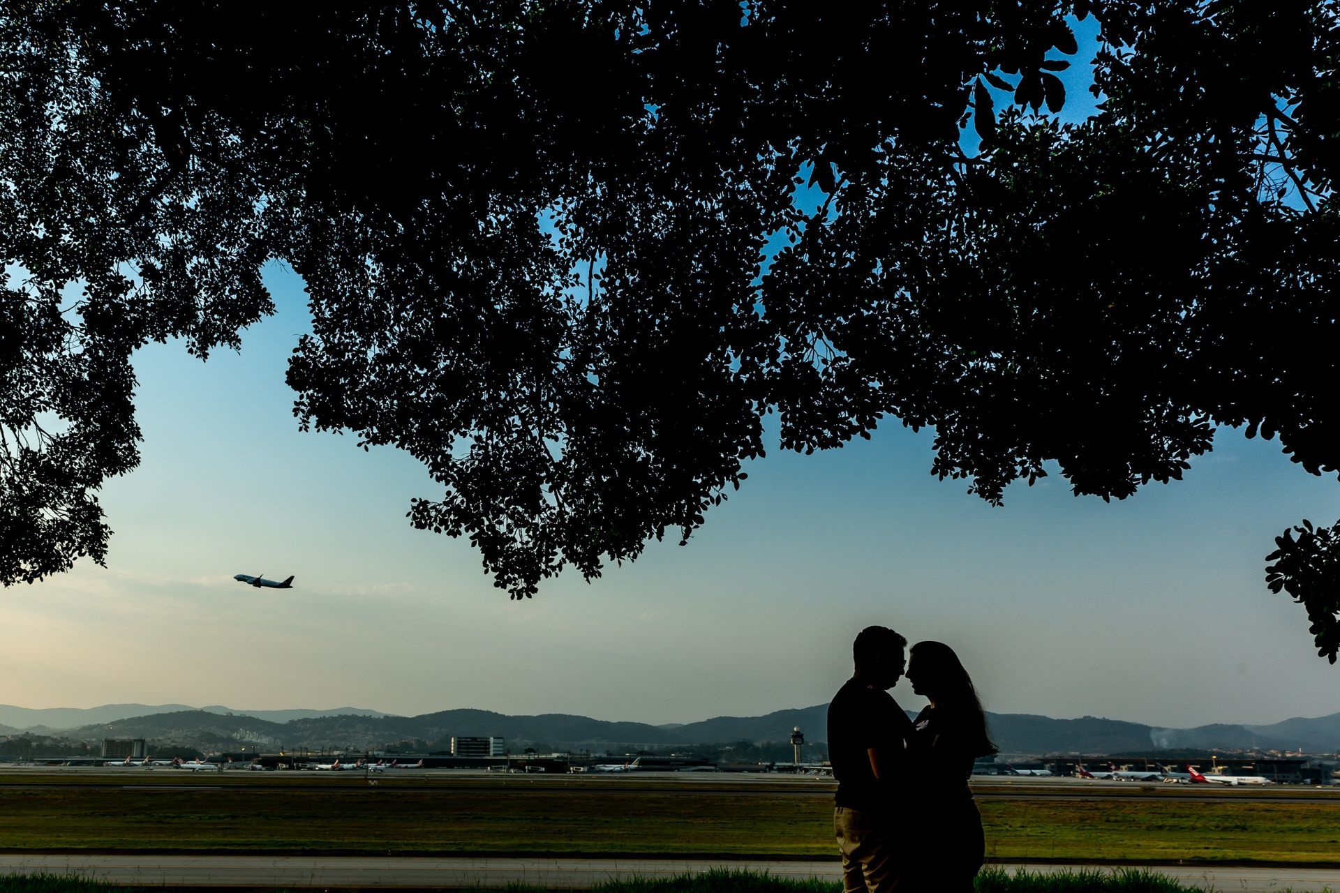 Foto Larissa & Lucas | Ensaio Aeroporto e Base Aérea Foto Larissa & Lucas | Ensaio Aeroporto e Base Aérea - Imagem 24