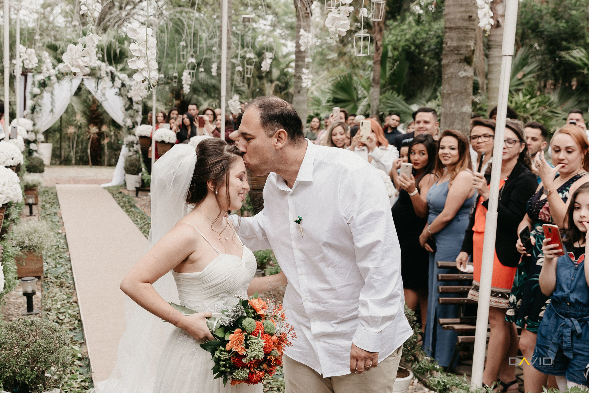 Foto NAYARA & RENATO | WEDDING DAY | AGORA SOMOS TRÊS | PRIMEIRA PARTE Foto NAYARA & RENATO | WEDDING DAY | AGORA SOMOS TRÊS | PRIMEIRA PARTE - Imagem 40