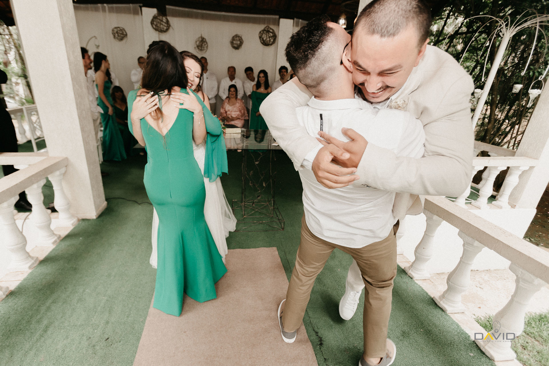 Foto NAYARA & RENATO | WEDDING DAY | AGORA SOMOS TRÊS | PRIMEIRA PARTE Foto NAYARA & RENATO | WEDDING DAY | AGORA SOMOS TRÊS | PRIMEIRA PARTE - Imagem 53