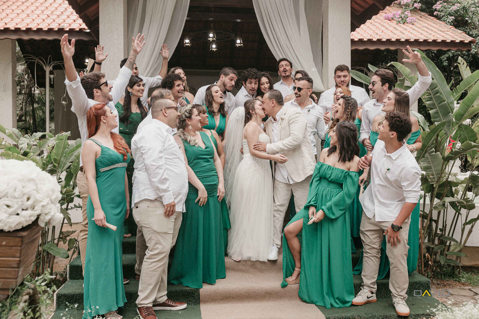 Foto NAYARA & RENATO | WEDDING DAY | AGORA SOMOS TRÊS | PRIMEIRA PARTE Foto NAYARA & RENATO | WEDDING DAY | AGORA SOMOS TRÊS | PRIMEIRA PARTE - Imagem 59