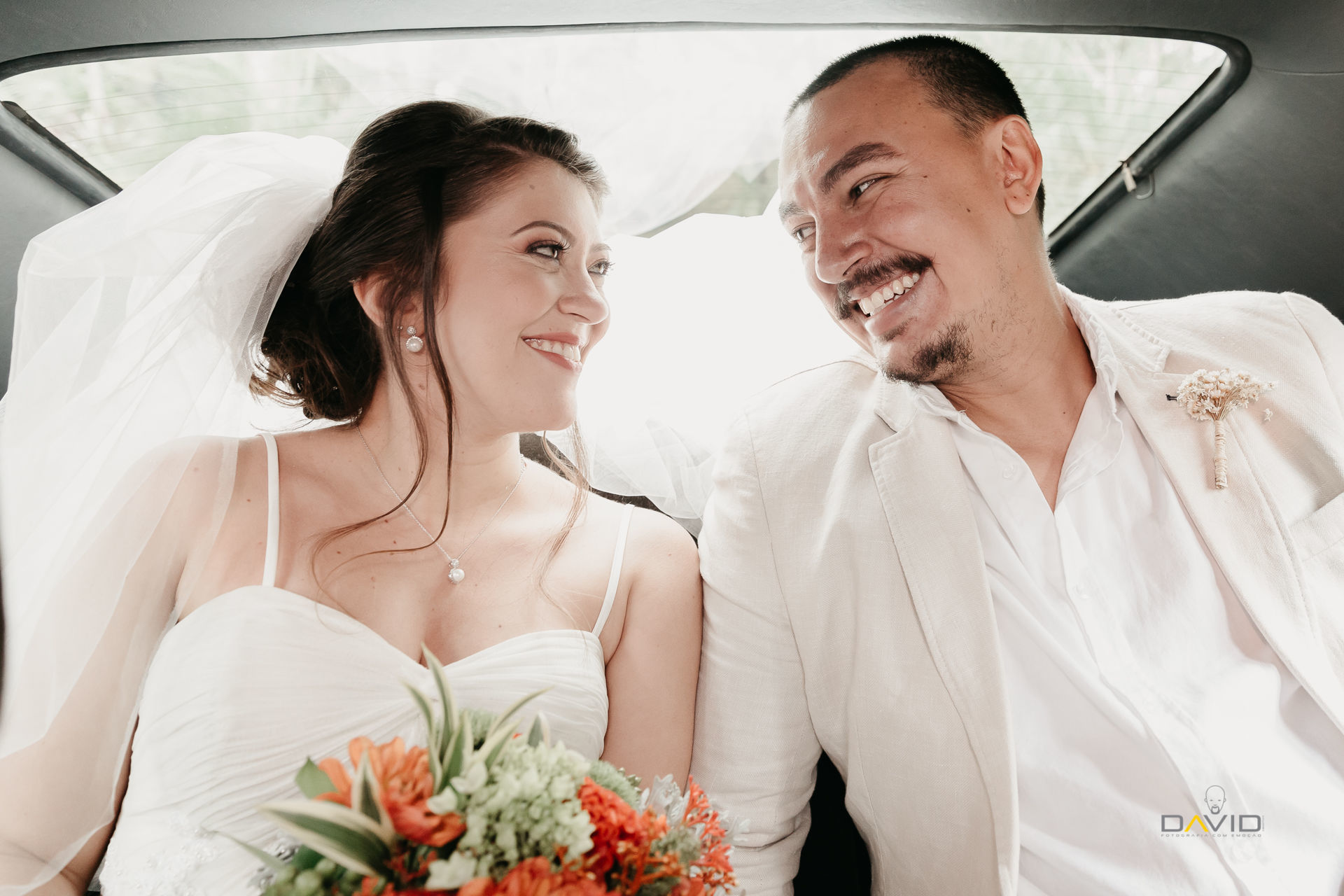 Foto NAYARA & RENATO | WEDDING DAY | AGORA SOMOS TRÊS | PRIMEIRA PARTE Foto NAYARA & RENATO | WEDDING DAY | AGORA SOMOS TRÊS | PRIMEIRA PARTE - Imagem 63