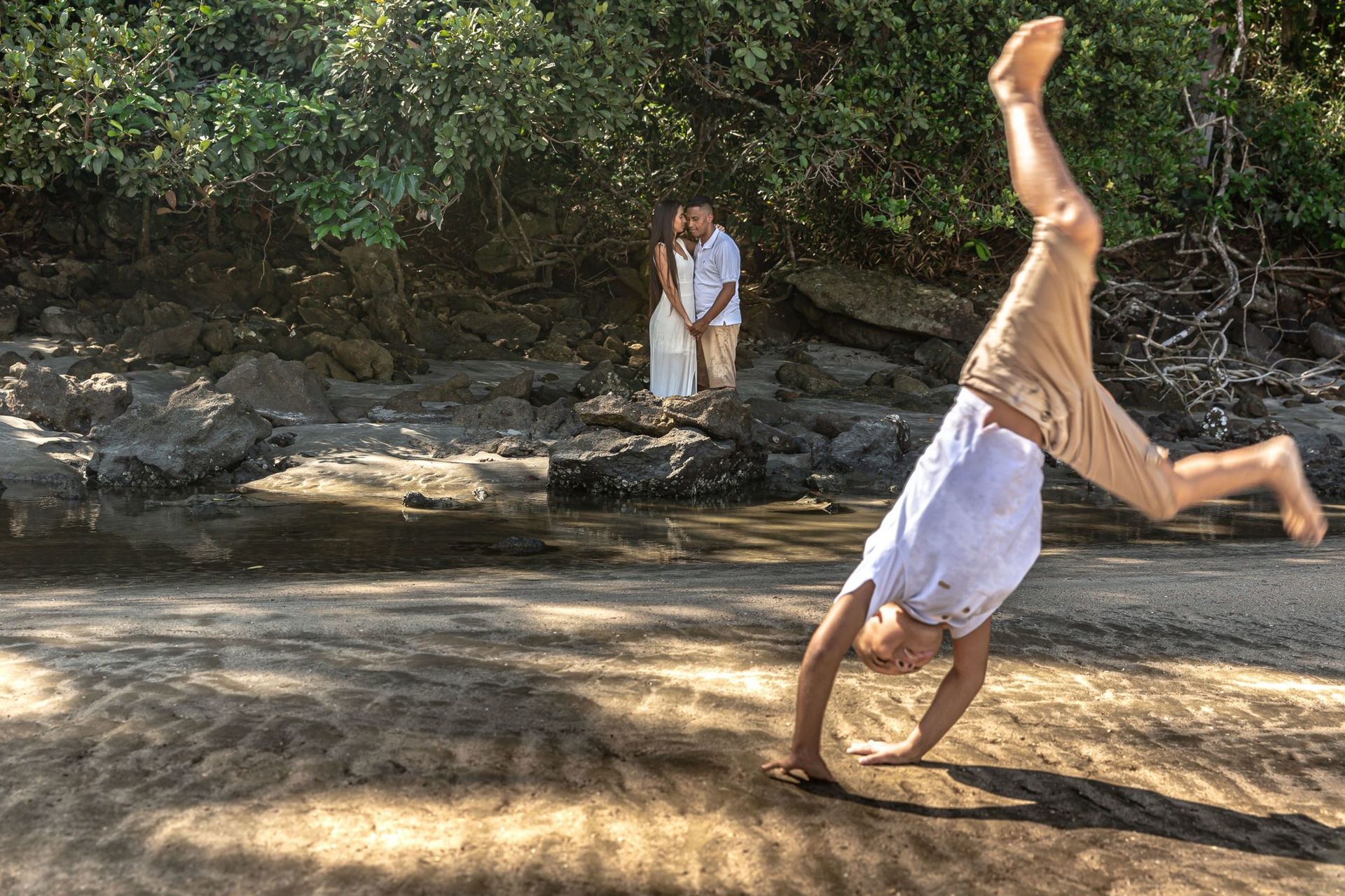Foto Jessica & Abner | Ensaio na Praia Foto Jessica & Abner | Ensaio na Praia - Imagem 33