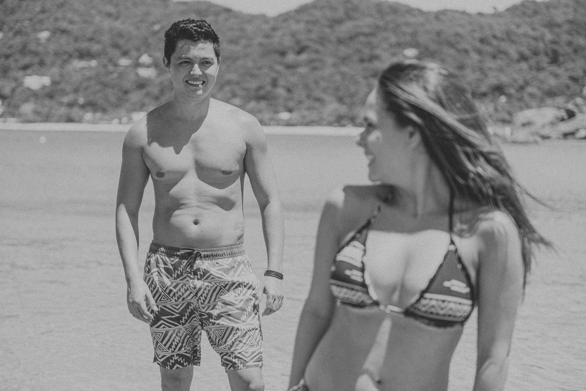 Foto Tom e Renata - Ensaio Pré-Wedding na Praia - Imagem 10