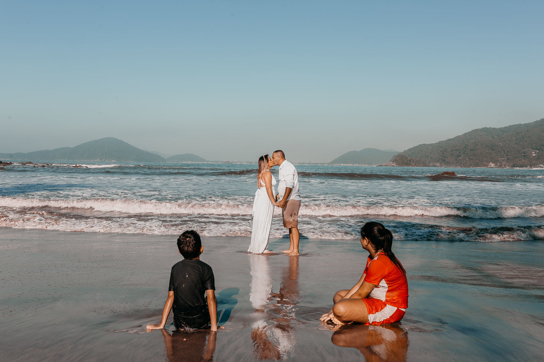 Foto Eugenia & Bruno | Ensaio Praia de São Pedro | Guarulhos - Imagem 12