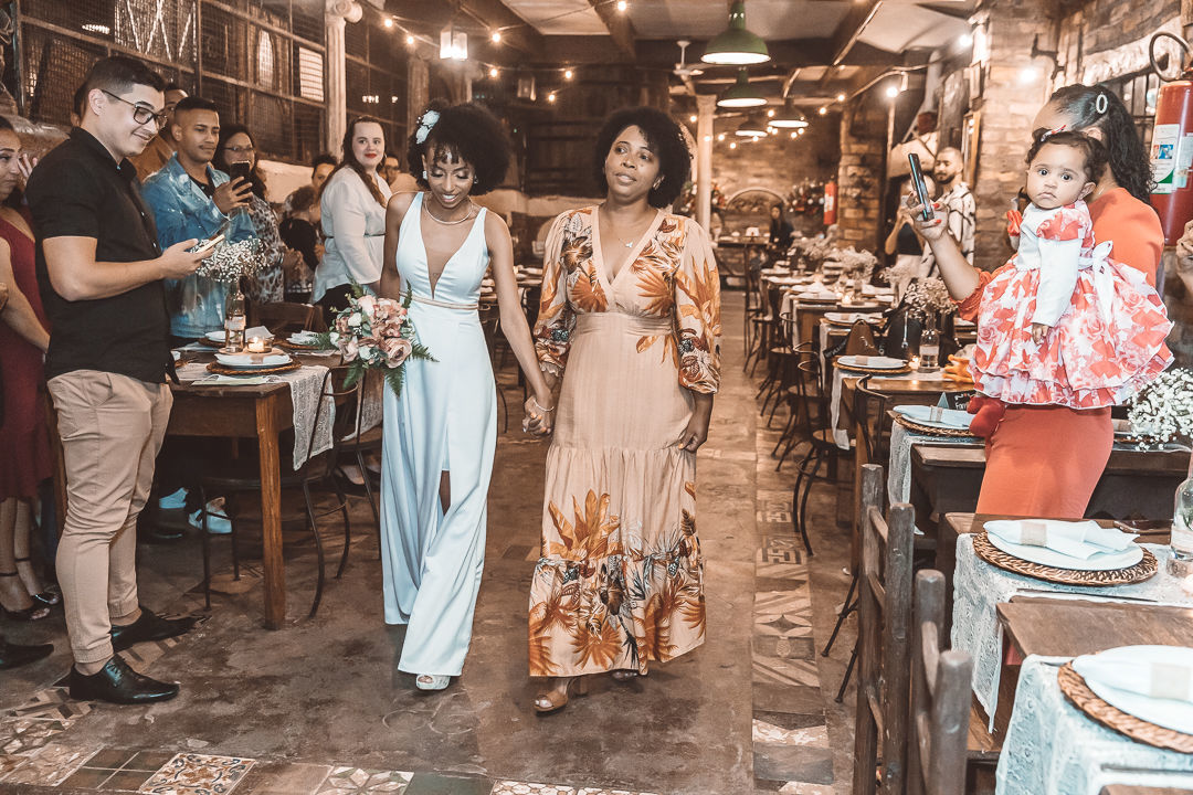 Foto GI + RAFA | WEDDING DAY | ESPAÇO VELHÃO - Imagem 44