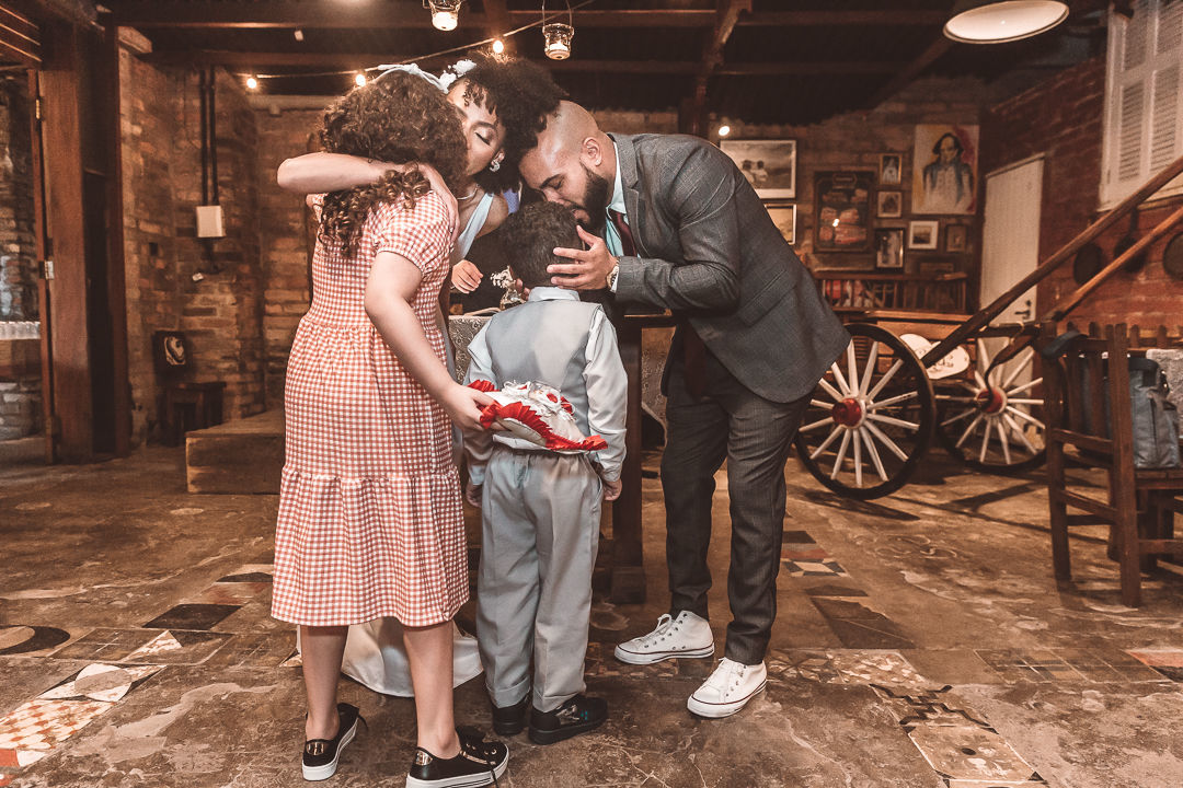 Foto GI + RAFA | WEDDING DAY | ESPAÇO VELHÃO - Imagem 61