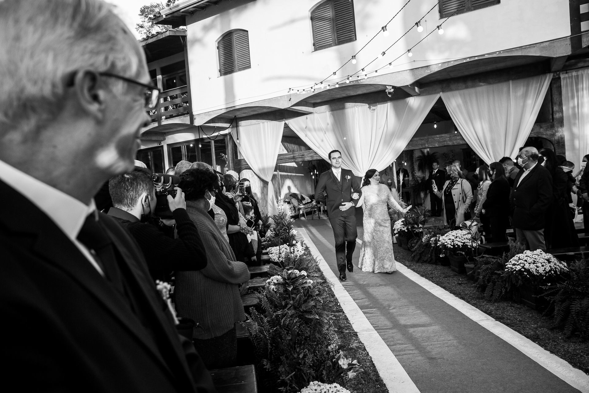 Foto LUANNA & VITOR | DIA DO CASAMENTO | VILLA VEZZANE Foto LUANNA & VITOR | DIA DO CASAMENTO | VILLA VEZZANE - Imagem 16