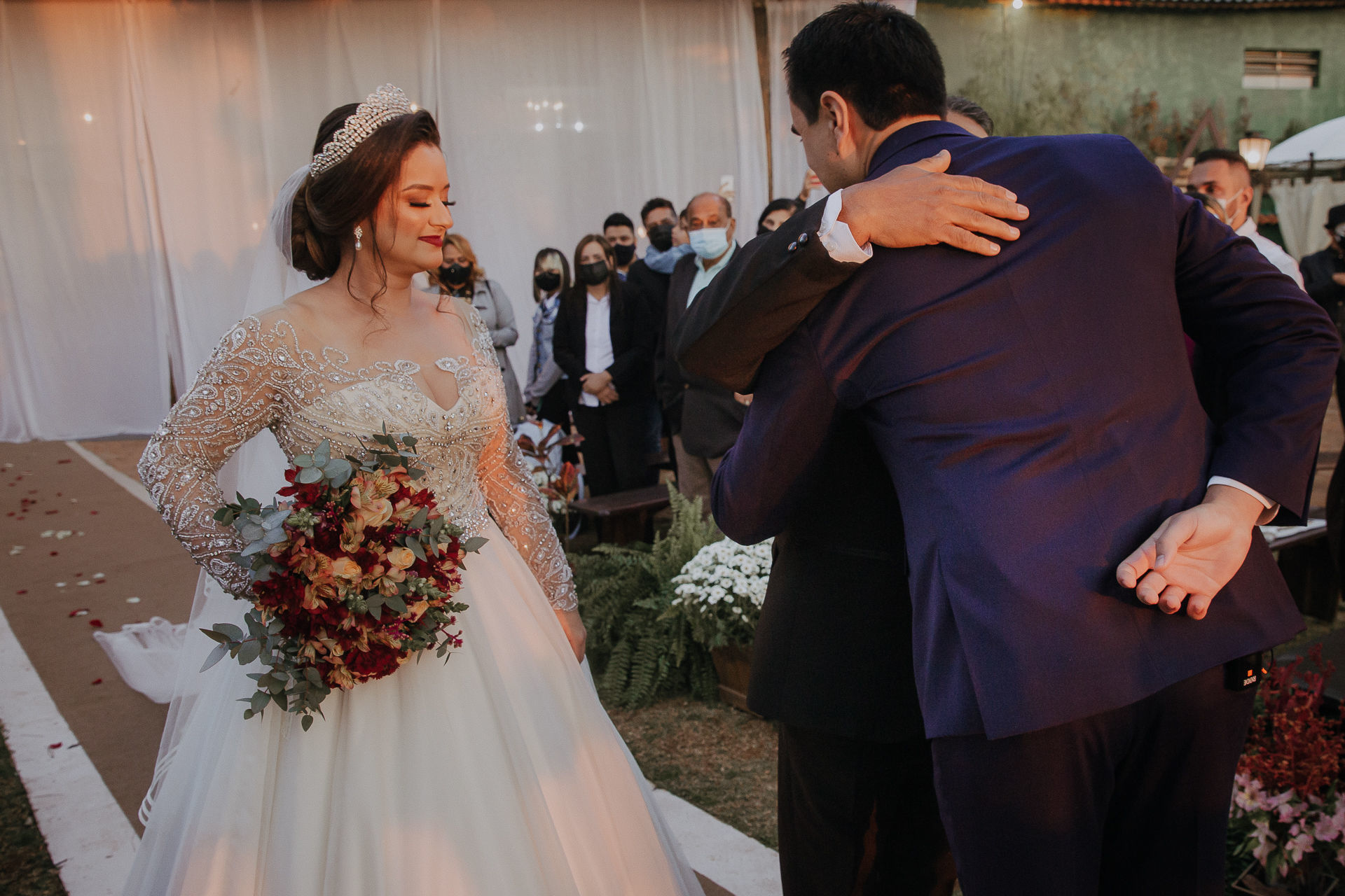 Foto LUANNA & VITOR | DIA DO CASAMENTO | VILLA VEZZANE Foto LUANNA & VITOR | DIA DO CASAMENTO | VILLA VEZZANE - Imagem 22