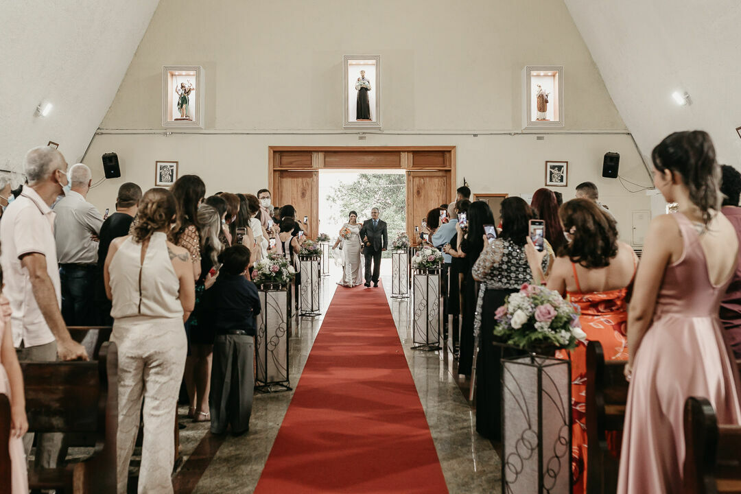 Foto ANDRESSA E LUCAS | WEDDING IN BRAZIL | PARÓQUIA SÃO GERALDO - Imagem 7