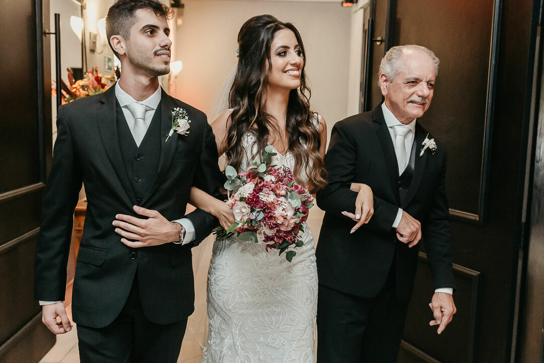 Foto LETÍCIA E RODRIGO | DIA DO CASAMENTO  Foto LETÍCIA E RODRIGO | DIA DO CASAMENTO  - Imagem 25