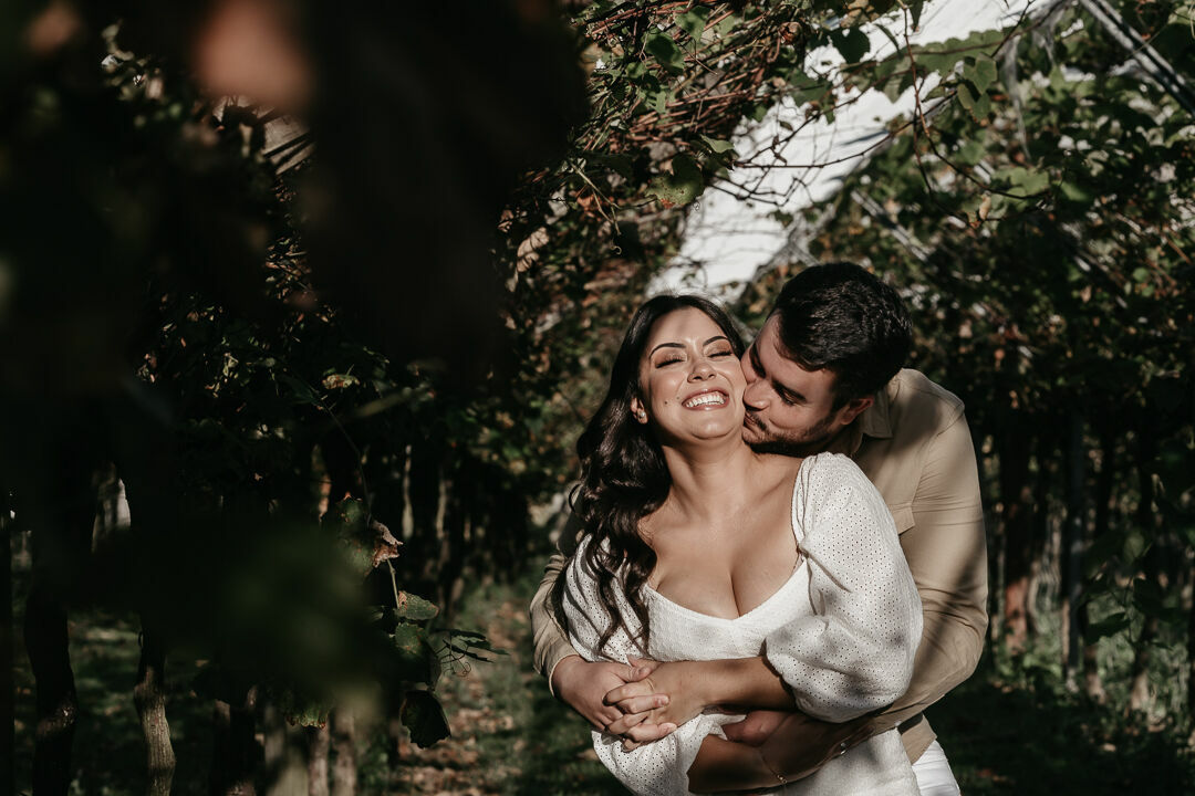 Foto THAMMYS & BRUNO | UM HISTÓRIA REGADA A VINHO Foto THAMMYS & BRUNO | UM HISTÓRIA REGADA A VINHO - Imagem 3