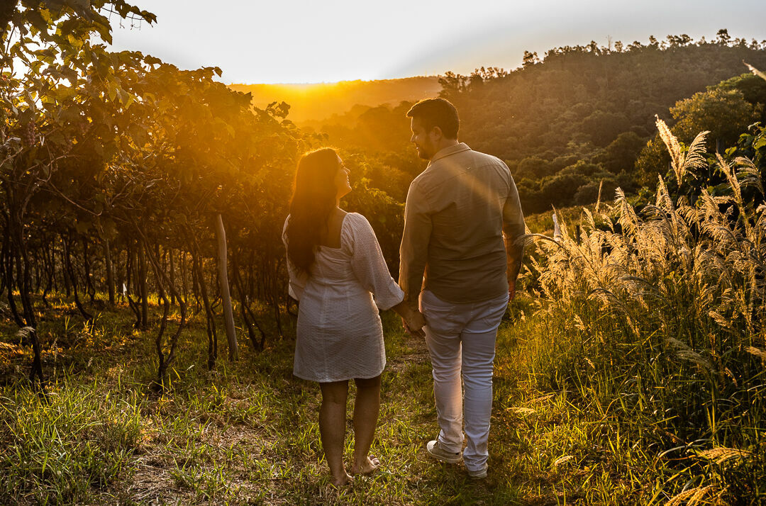 Foto THAMMYS & BRUNO | UM HISTÓRIA REGADA A VINHO Foto THAMMYS & BRUNO | UM HISTÓRIA REGADA A VINHO - Imagem 2