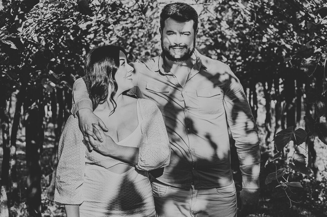 Foto THAMMYS & BRUNO | UM HISTÓRIA REGADA A VINHO Foto THAMMYS & BRUNO | UM HISTÓRIA REGADA A VINHO - Imagem 12