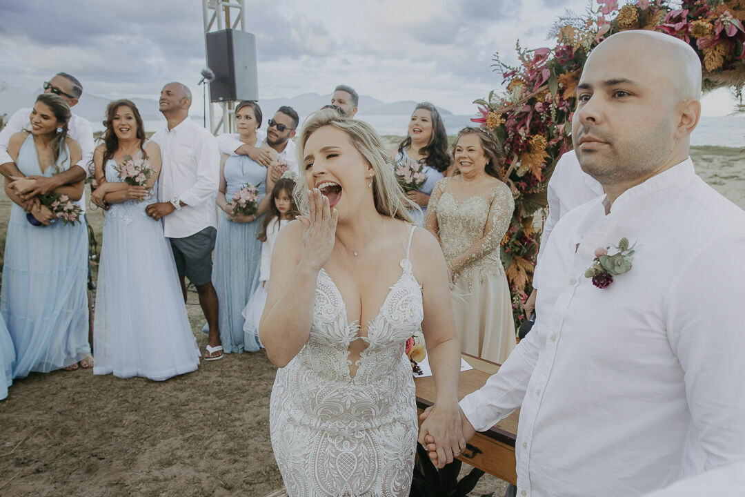 Foto FERNANDA & BRUNO | CASAMENTO NA PRAIA - Imagem 36