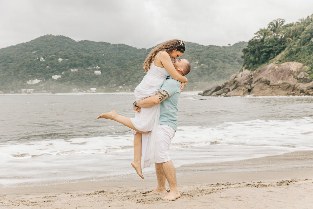 Foto MARI E PAULO | ENSAIO ON THE BEACH - Imagem 5