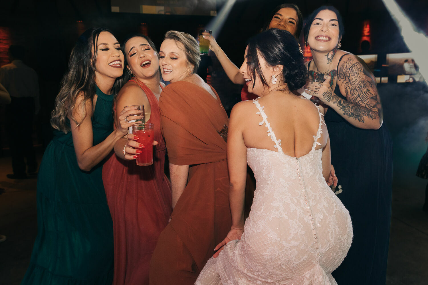 Foto JESS E CEZAR | DIA DO CASAMENTO | SITIO SÃO JORGE - Imagem 38