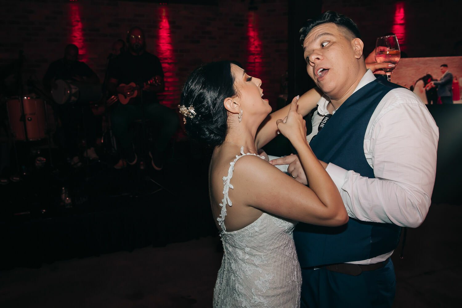 Foto JESS E CEZAR | DIA DO CASAMENTO | SITIO SÃO JORGE - Imagem 44