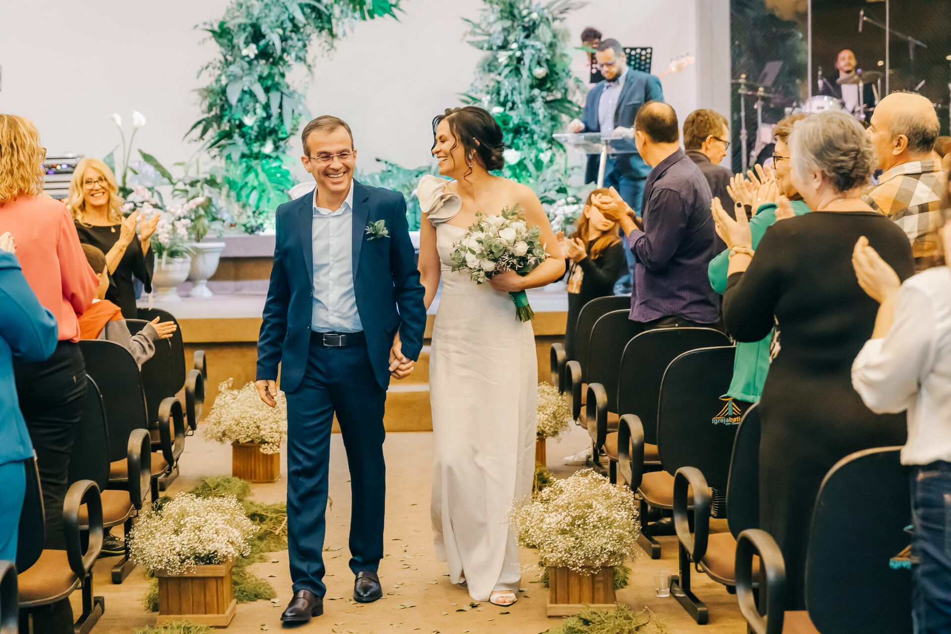 Foto WANYE E SERGIO | BODAS 25 ANOS | IGREJA PIBG | GRU Foto WANYE E SERGIO | BODAS 25 ANOS | IGREJA PIBG | GRU - Imagem 39