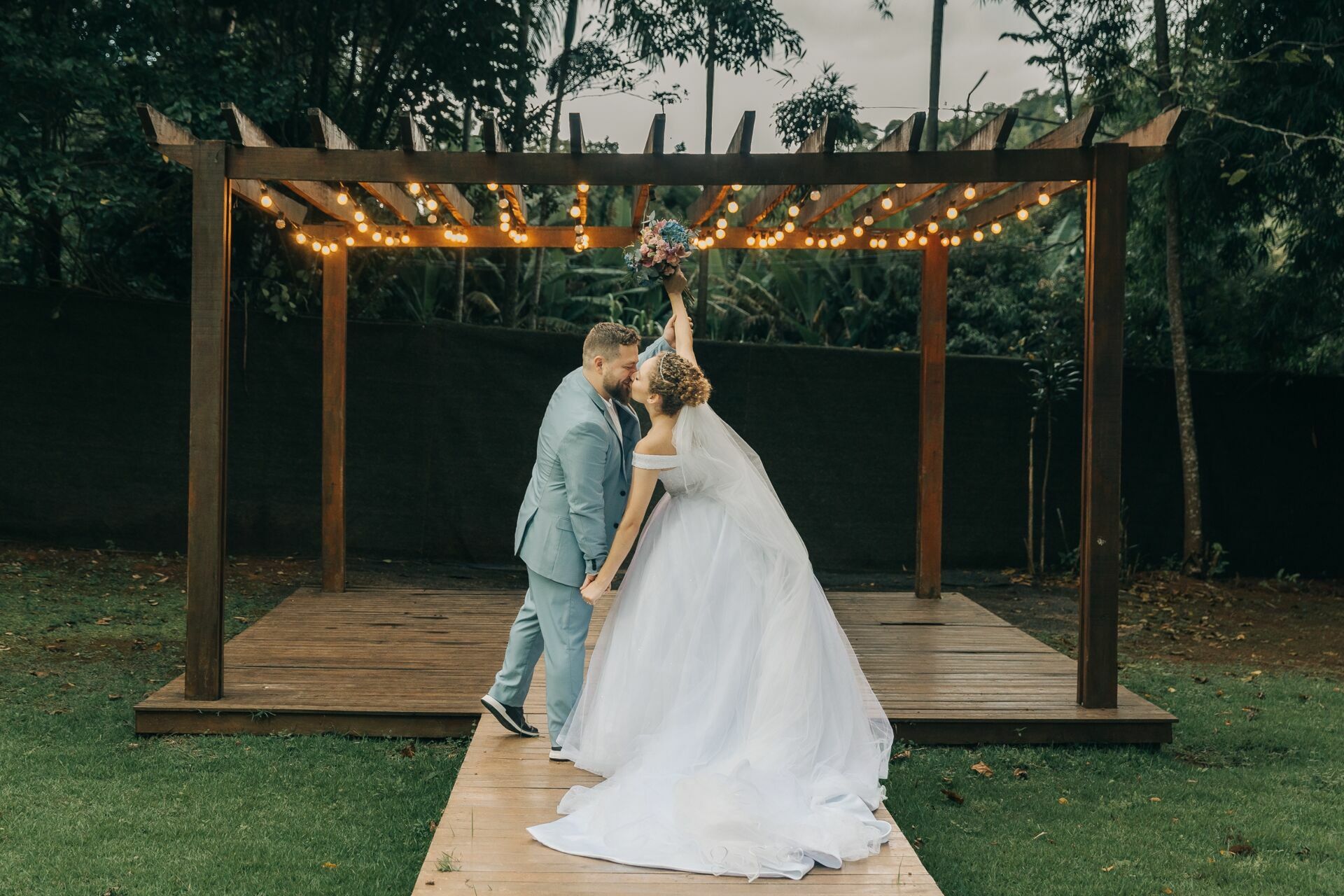 Foto JANINEE & VICTOR | THE WEDDING DAY | RECANTO DO ELEFANTE - Imagem 3