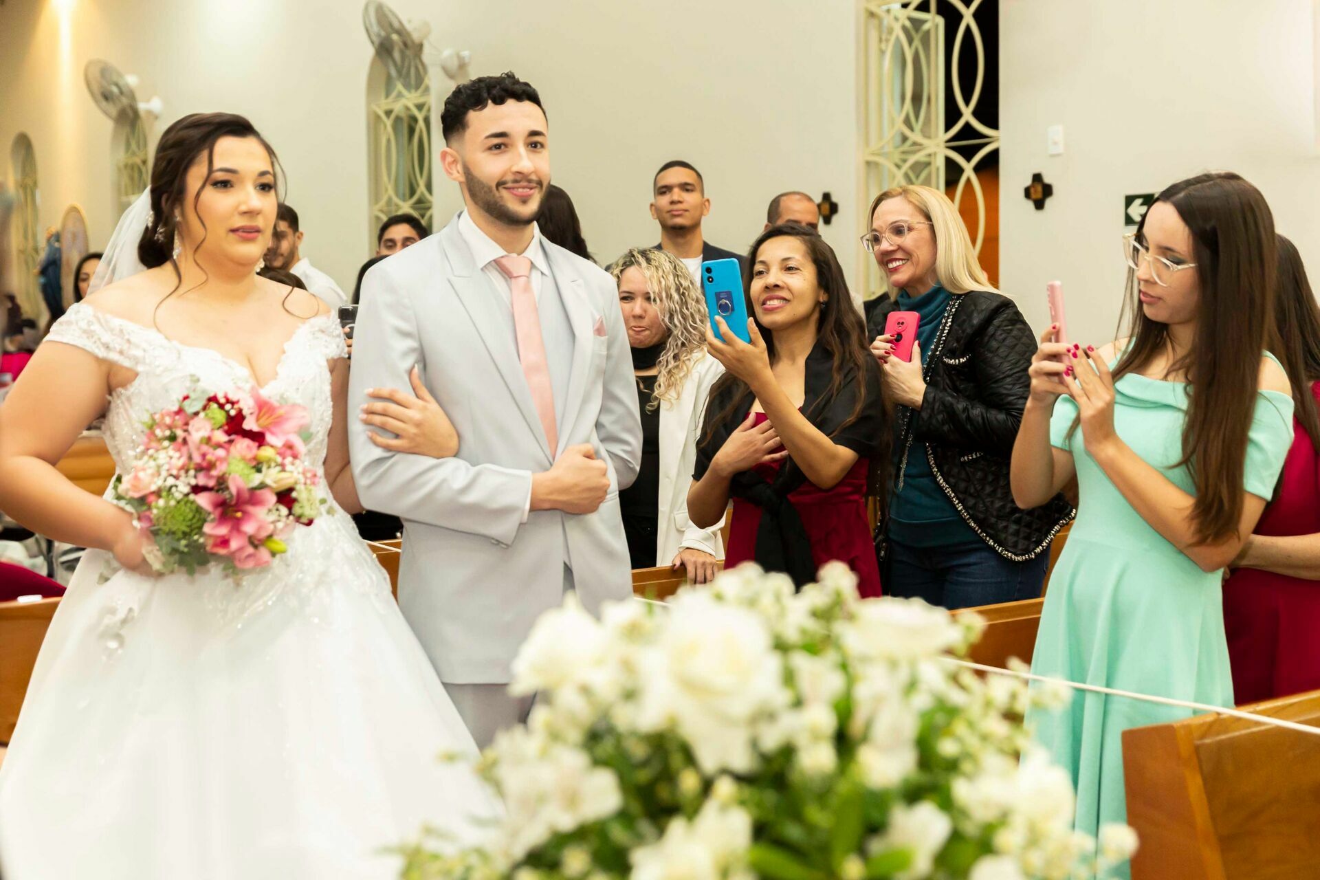 Foto RAPHAELLA & ALISON | DIA DO CASAMENTO | PARÓQUIA SANTO ANTONIO DE PÁDUA GRU - Imagem 20