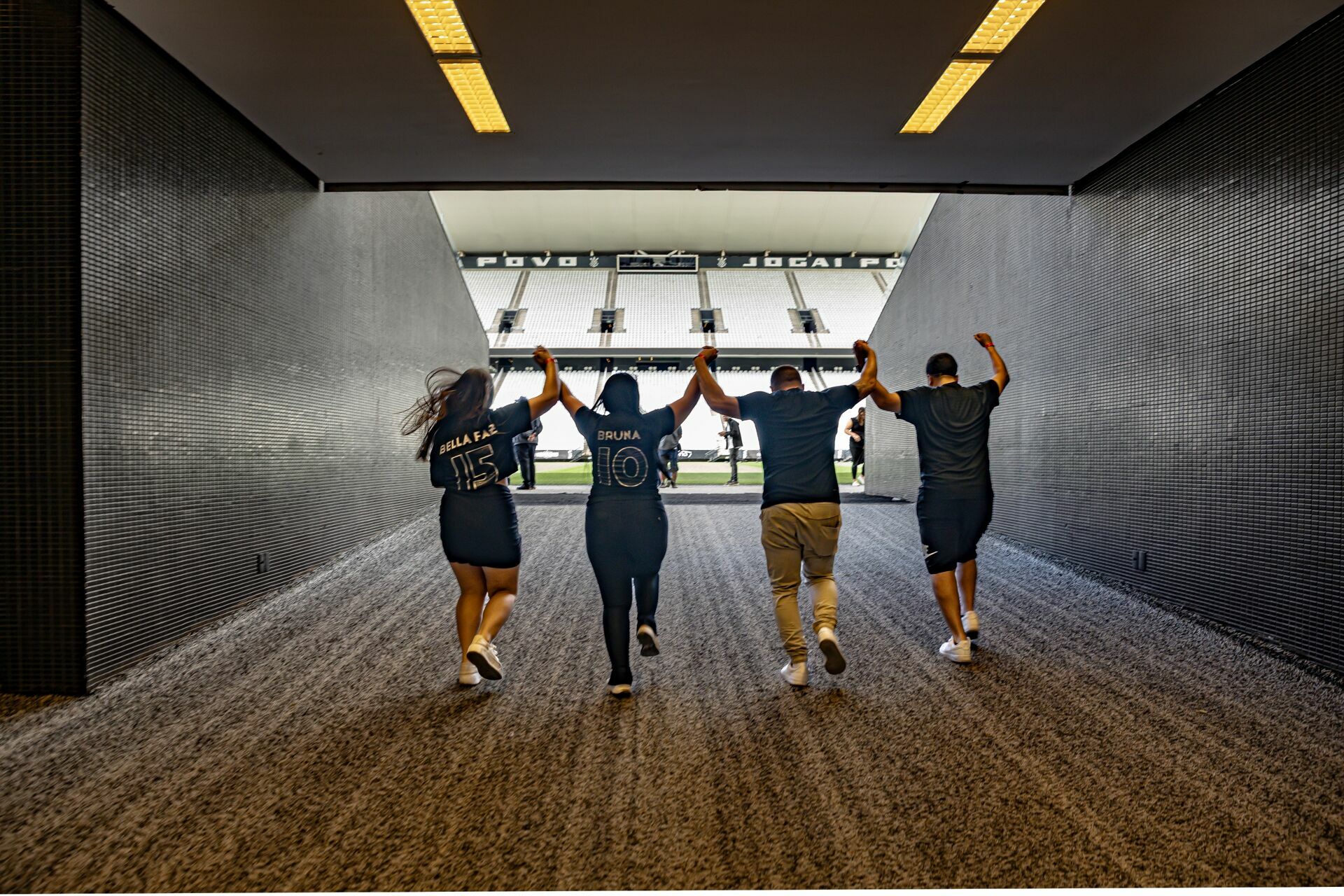 Foto BELLA 15 ANOS | ENSAIO NO ESTADIO DO CORINTHIANS + TCAR - Imagem 8