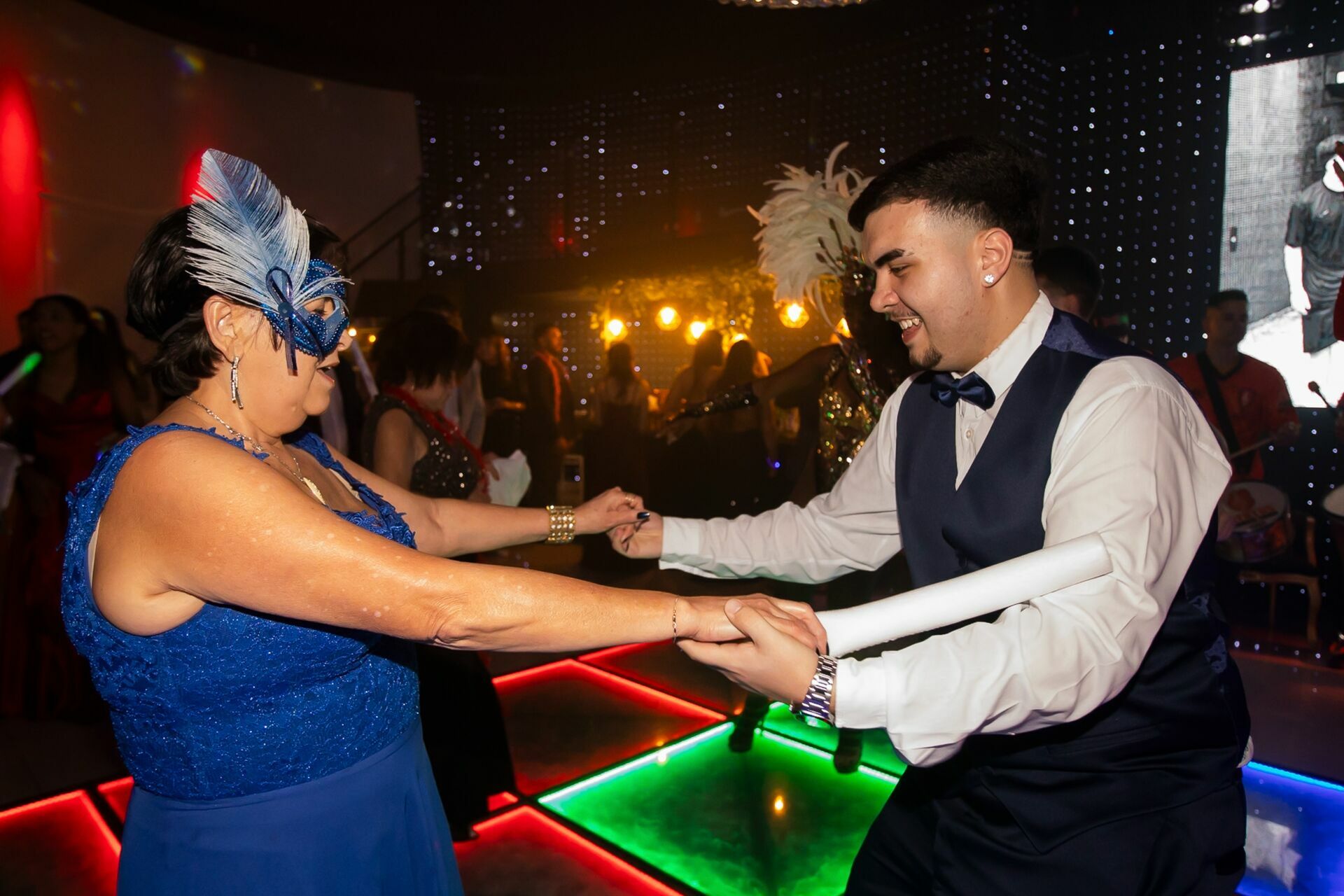 Foto BELLA ANIVERSÁRIO DE 15 ANOS | BUFFET VENTURI - Imagem 46